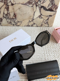 Signature B1U Sunglasses