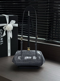 26A Clutch with Strap