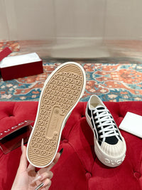Low Top Sneakers