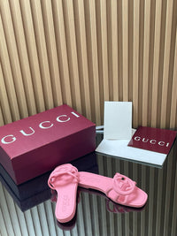 Interlocking G Slide Sandals