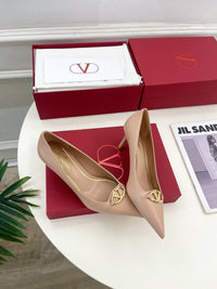 Garavani VLogo Pumps 6cm