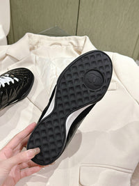 Low Top Sneakers