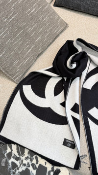 Logo Scarf