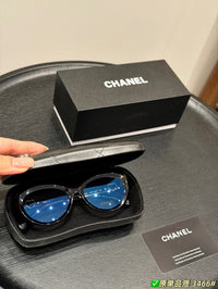 Heart Logo Oval Optical Glasses