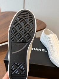 26S Slip-on Sneakers