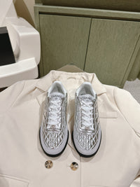 Low Top Sneakers