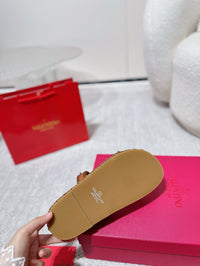Garavani Rockstud Rope Flat Sandals