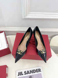 Garavani VLogo Patent Leather Pumps 6cm