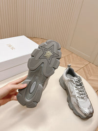 Wmns Chrono Sneakers