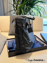 Tessuto Tote Bag