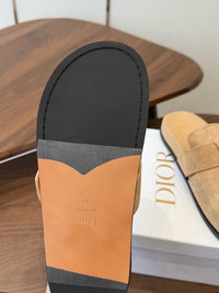 26S Médaillon Buckle Mules
