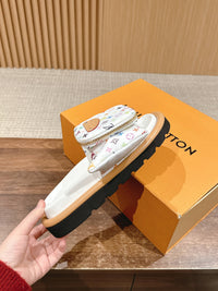 Pool Pillow Comfort Mules