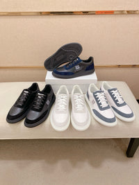 G Move Sneakers