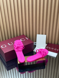 Interlocking G Slide Sandals