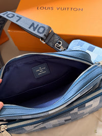 District PM Messenger Bag