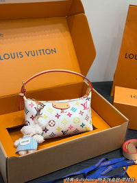 Hills Pochette Bag