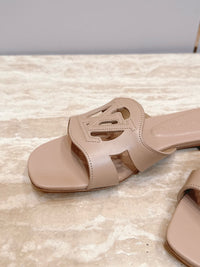 Isola Flat Mules