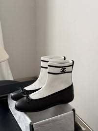 26B Sock Boots
