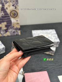 Gardenia Wallet in Patent Leather