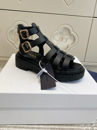 Monolith Fisherman Sandals