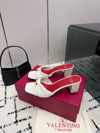 26S Garavani Annet Mules