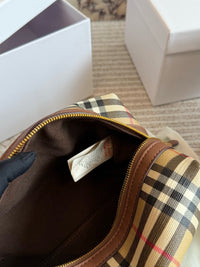Check Travel Pouch