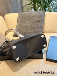 Tessuto Tote Bag
