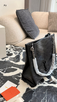 Medium Niki Shopping Bag