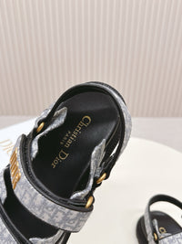 Dioract Sandals
