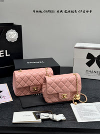 Mini Pearl Crush Classic Flap Bag