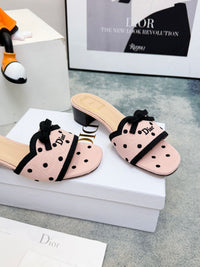 Dway Heeled Slides