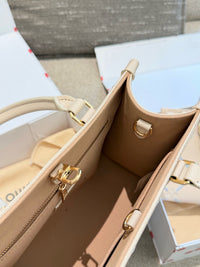 OnTheGo MM Tote