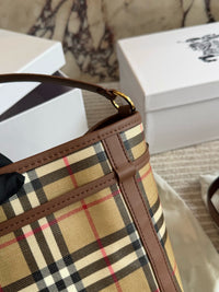 Check Bucket Bag