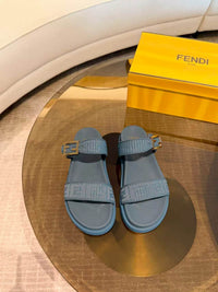 Feel Slide Sandals