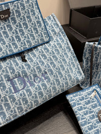 Spongy Book Tote
