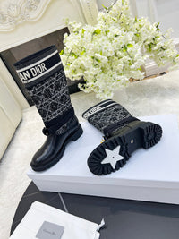 D-Major Boots