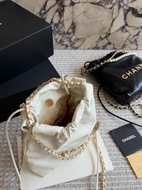 Pearl Mini 22 Bag