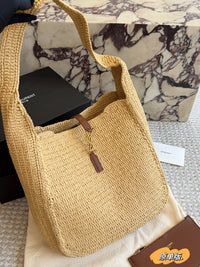 Le 5 À 7 Hobo Bag