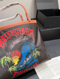 Select Medium Tote Bag