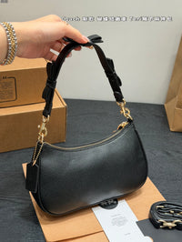 Teri Shoulder Bag
