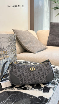 Montaigne Wanderlust Mini Bag
