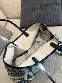 Lettres Camouflage PM Tote Bag
