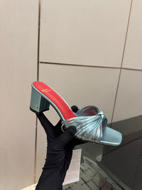 26S Garavani Annet Mules