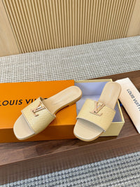 Capri Flat Mules