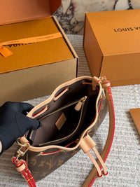 Nano Frivole Bag