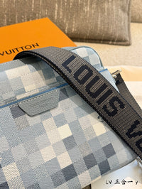 Trio Messenger Bag