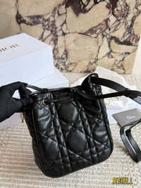 D-Motion Bucket Bag