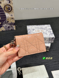 Gardenia Wallet in Patent Leather