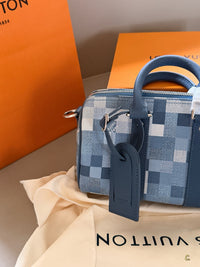 Speedy Pixel Blue