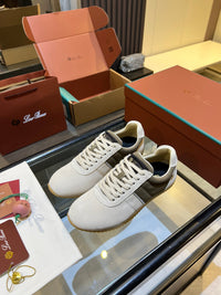 Fast Walk Sneakers